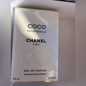 CHANEL Coco Mademoiselle Eau de Parfum Spray